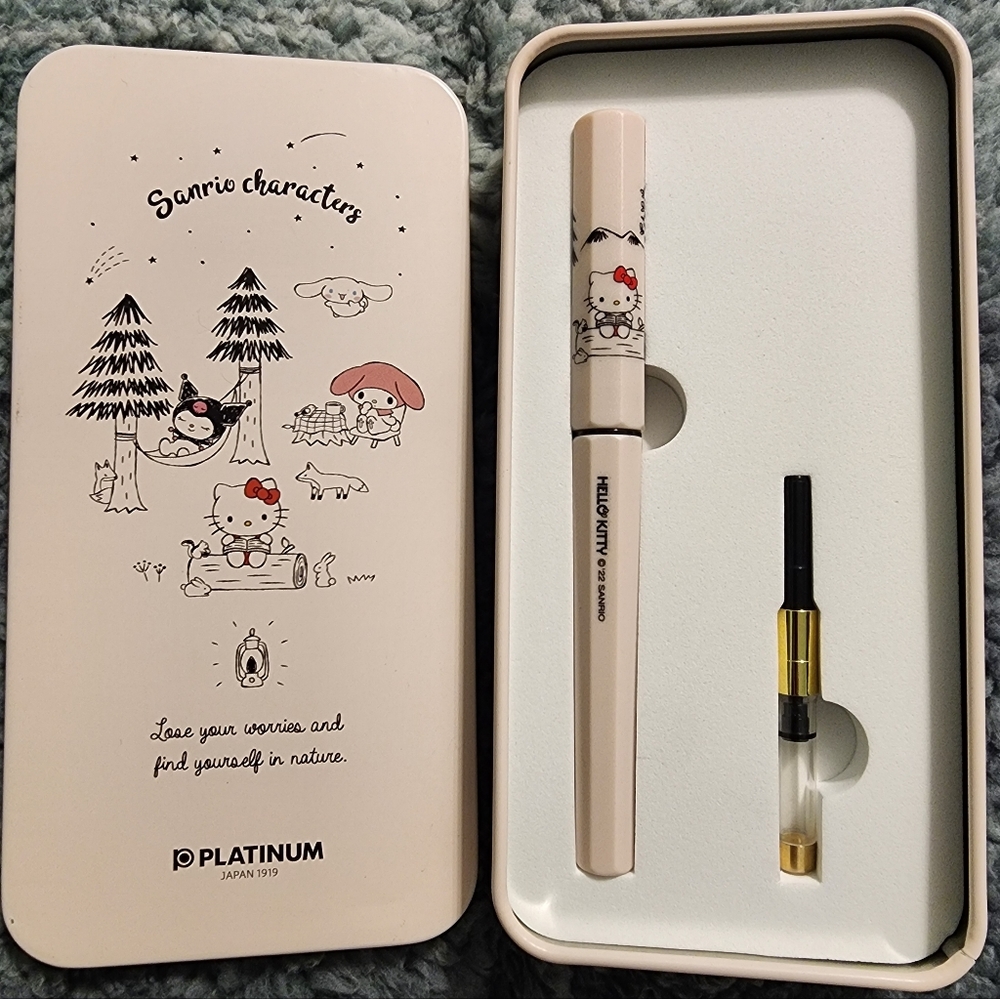 Hello Kitty Sanrio fountain Pen with ink and ink converter NEW